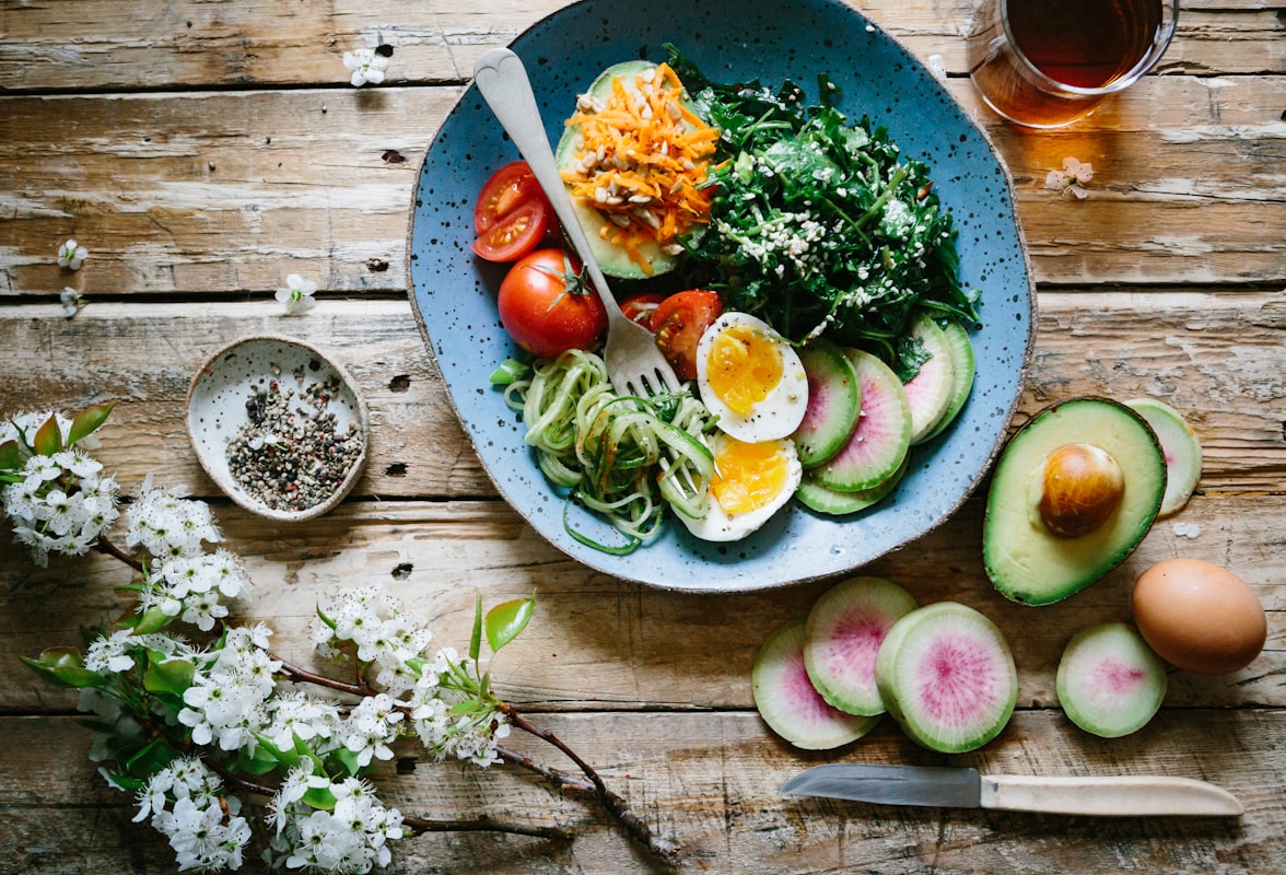 Nutritious heart-healthy meal with vegetables and whole grains